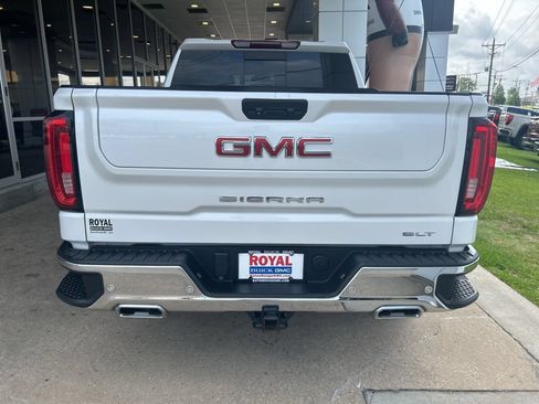 Used 2022 GMC Sierra 1500 SLT AWD/4WD image 6