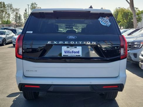 Certified 2025 Ford Expedition Active AWD/4WD image 25