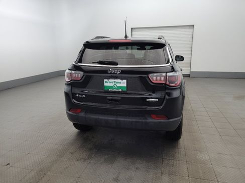 Used 2019 Jeep Compass Latitude w/ Popular Equipment Group AWD/4WD image 7