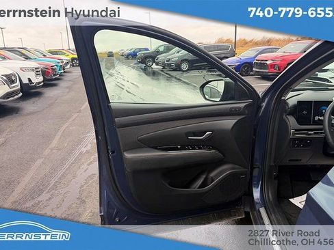 Used 2025 Hyundai Tucson Limited image 13