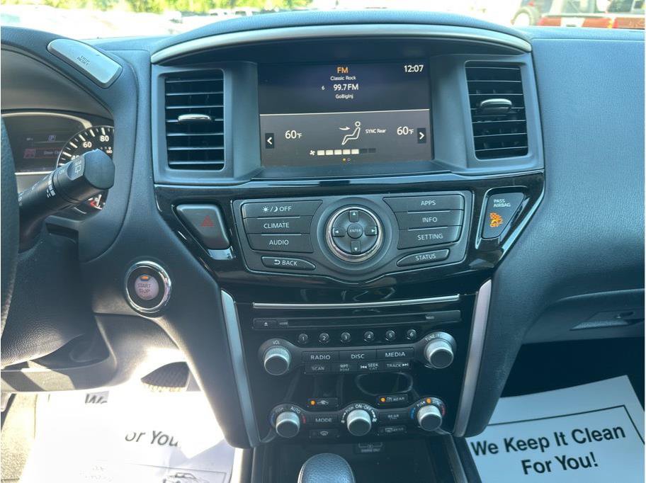 Used 2020 Nissan Pathfinder S FWD image 15