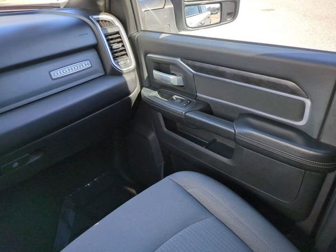 Used 2024 RAM 2500 Big Horn image 17