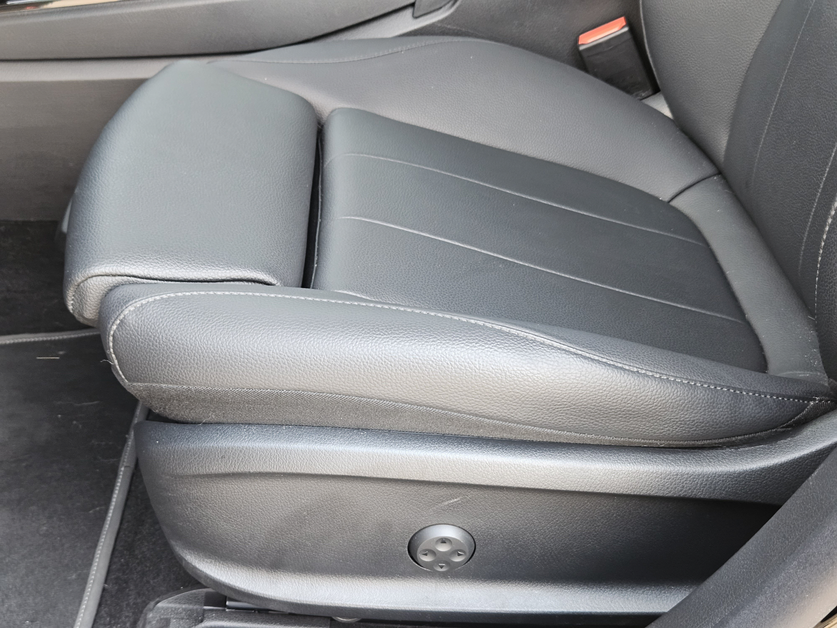 Used 2025 Mercedes-Benz CLA 250 image 15