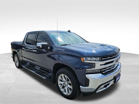 Used 2019 Chevrolet Silverado 1500 LTZ w/ LTZ Premium Package image 4