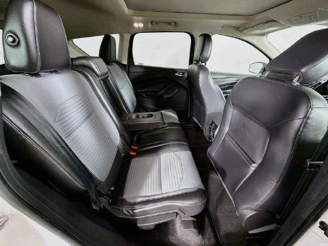 Used 2019 Ford Escape Titanium AWD/4WD image 27
