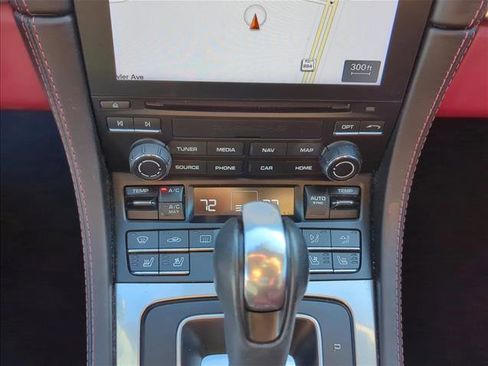 Used 2019 Porsche 718 Boxster image 19