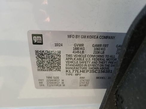Used 2025 Chevrolet Trax LT FWD image 29