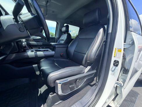 Used 2024 Ford F450 Lariat w/ Lariat Ultimate Package AWD/4WD image 11