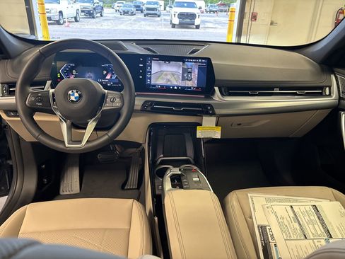 New 2025 BMW X1 xDrive28i w/ Premium Package image 15