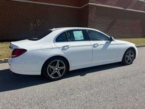 Used 2017 Mercedes-Benz E 300 4MATIC image 17