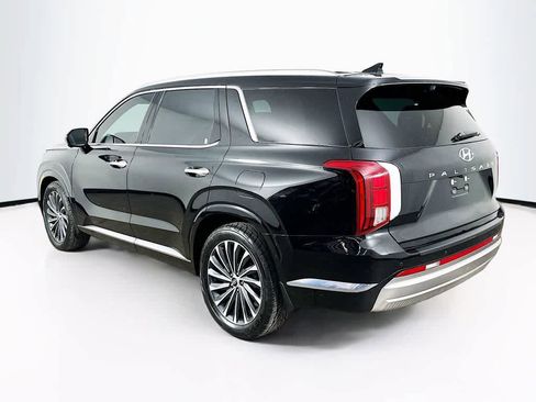 Used 2023 Hyundai Palisade Calligraphy FWD image 4