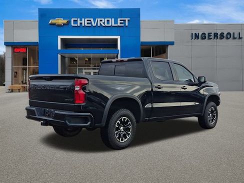 Used 2024 Chevrolet Silverado 1500 ZR2 image 8