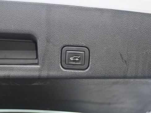 Used 2024 GMC Acadia Elevation FWD image 34