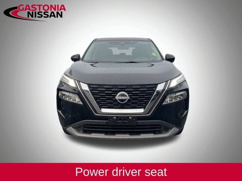 Used 2023 Nissan Rogue SV image 5