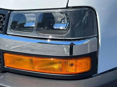 Used 2025 Chevrolet Express 2500 w/ Driver Convenience Package RWD image 44