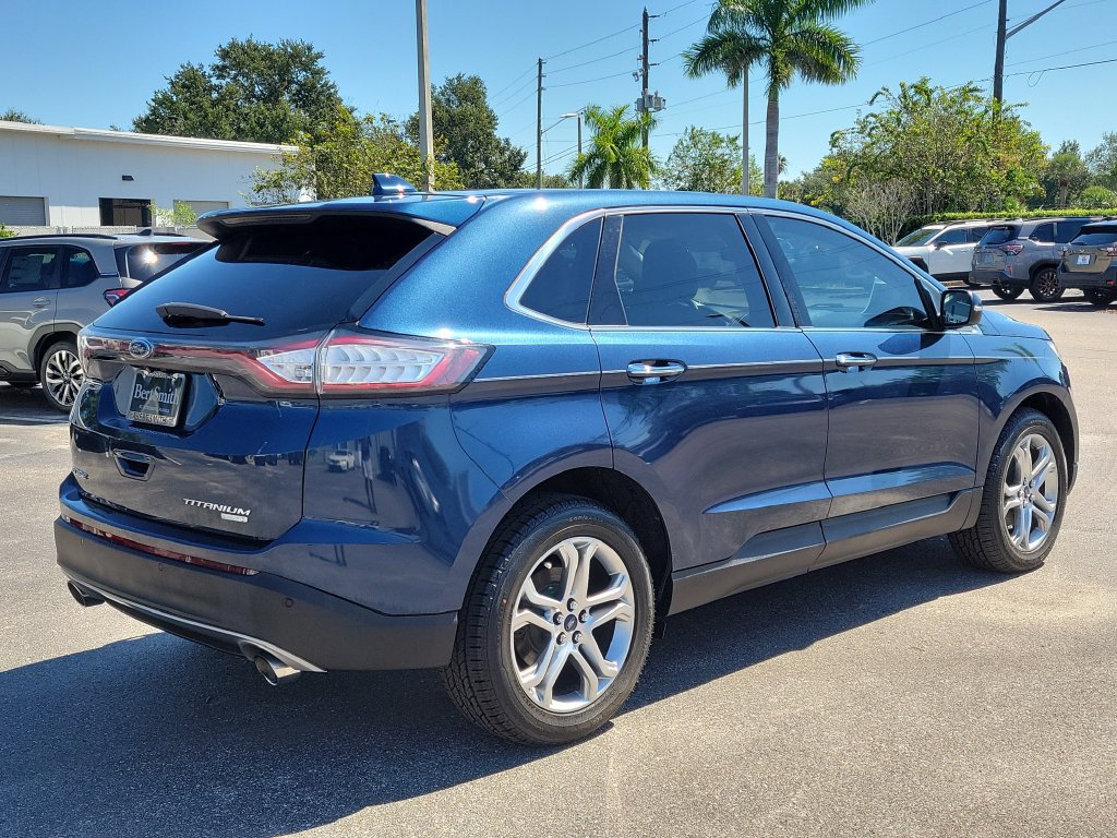 Used 2017 Ford Edge Titanium w/ Technology Package FWD image 3