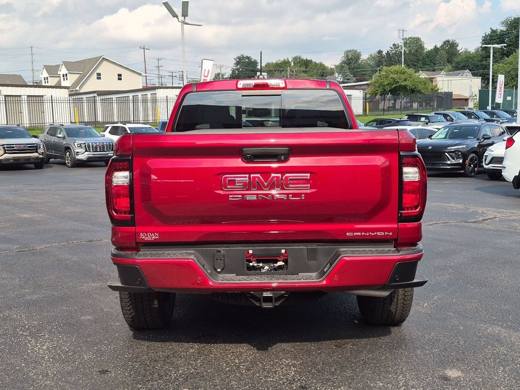 New 2026 GMC Canyon Denali AWD/4WD image 8