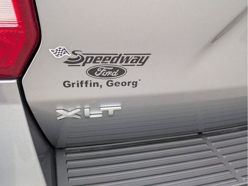Certified 2021 Ford Expedition XLT image 10