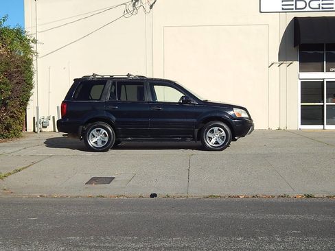 Used 2004 Honda Pilot EX image 6