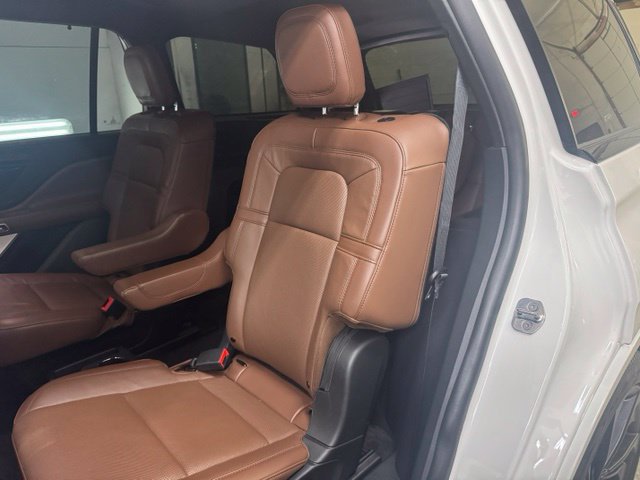Used 2023 Lincoln Aviator Reserve w/ Equipment Group 201A AWD/4WD image 19