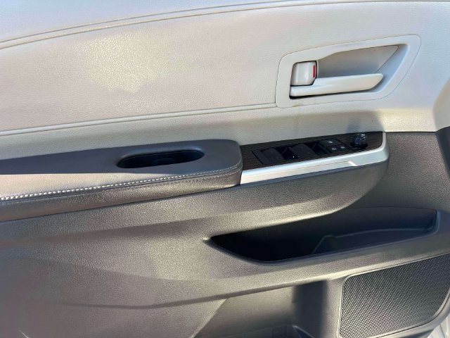 Used 2021 Toyota Sienna LE FWD image 19