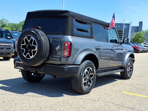 Used 2024 Ford Bronco Outer Banks AWD/4WD image 7