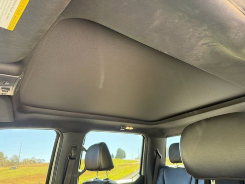 Used 2022 Ford F350 Lariat w/ Lariat Ultimate Package image 11