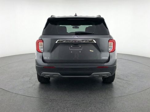 Used 2024 Ford Explorer XLT w/ Equipment Group 202A AWD/4WD image 7