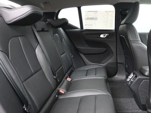New 2026 Volvo XC40 B5 Plus w/ Climate Package AWD/4WD image 32
