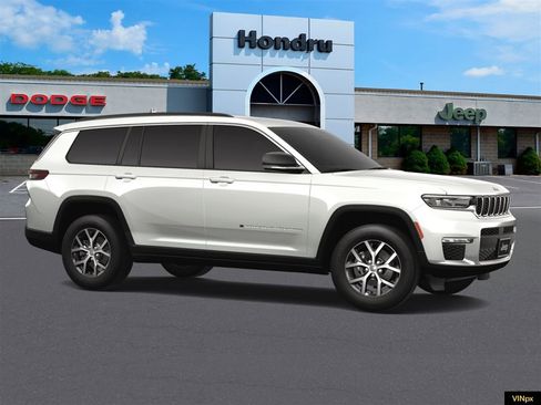 New 2025 Jeep Grand Cherokee L Limited image 10