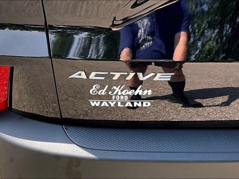 Used 2023 Ford Escape Active AWD/4WD image 8