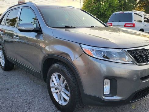 Used 2014 Kia Sorento LX w/ Touring Package (LX) FWD image 10