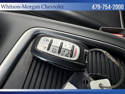 Used 2023 Chrysler Pacifica Touring-L FWD image 20