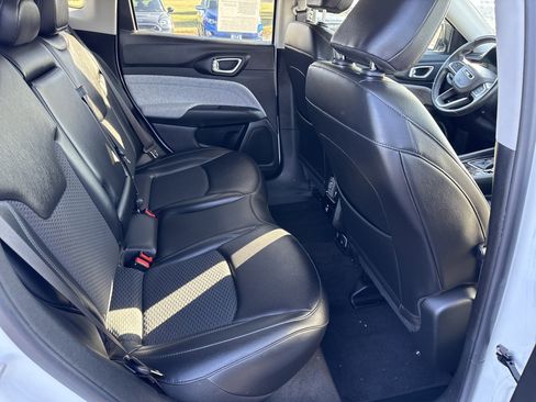 Used 2022 Jeep Compass Latitude w/ Convenience Group image 30