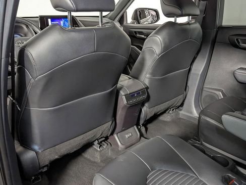 Certified 2025 Toyota Highlander XSE AWD/4WD image 47