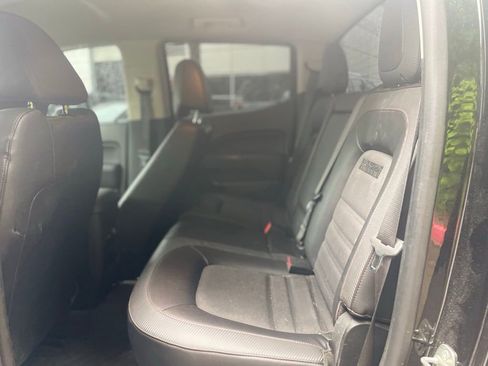 Used 2015 GMC Canyon SLE w/ All-Terrain Package AWD/4WD image 17