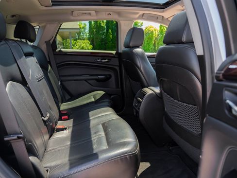 Used 2015 Cadillac SRX Luxury w/ Driver Awareness Package image 18