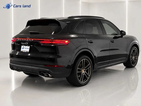 Used 2019 Porsche Cayenne S AWD/4WD image 3