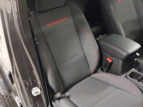 New 2025 Jeep Wrangler Unlimited Rubicon w/ XTREMEE 35" Tire Package image 28