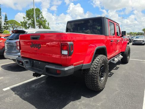 Used 2022 Jeep Gladiator Sport AWD/4WD image 16