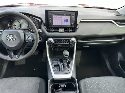 Used 2020 Toyota RAV4 XLE w/ Convenience Package FWD image 15