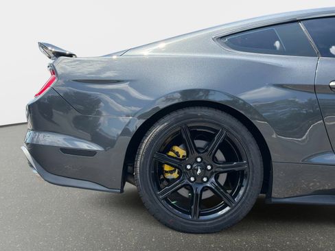 Used 2019 Ford Mustang GT w/ Black Accent Package RWD image 19