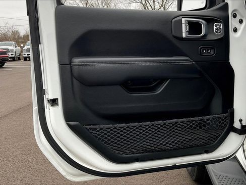 Certified 2021 Jeep Wrangler Unlimited Sahara image 18