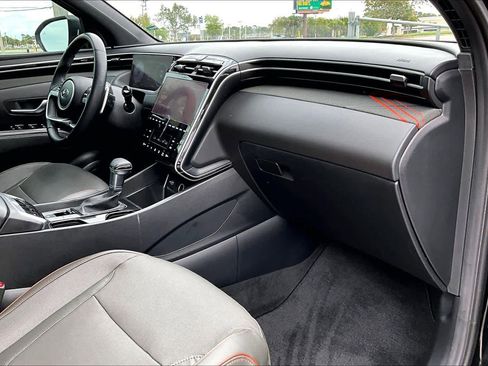 Used 2023 Hyundai Santa Cruz Limited AWD/4WD image 31