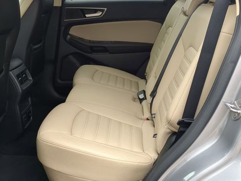 Used 2020 Ford Edge SEL w/ Convenience Package image 19