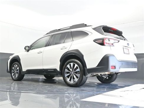 Used 2025 Subaru Outback Touring image 24