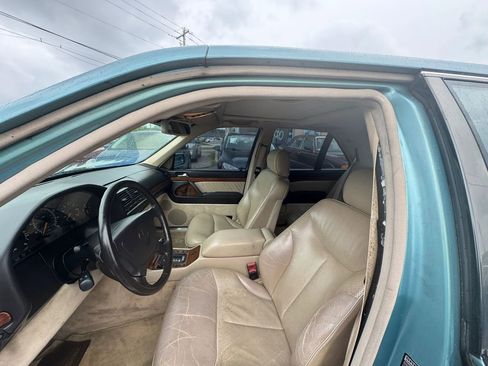 Used 1992 Mercedes-Benz 400 E image 12