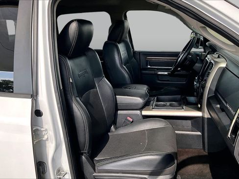 Used 2014 RAM 1500 Laramie AWD/4WD image 9