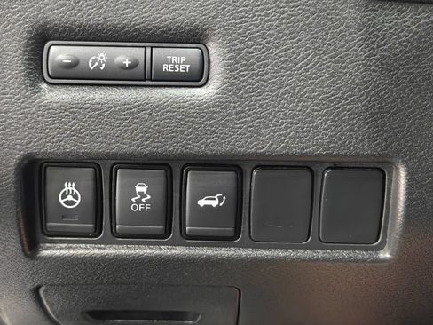 Used 2018 Nissan Murano SL w/ Cargo Package AWD/4WD image 11