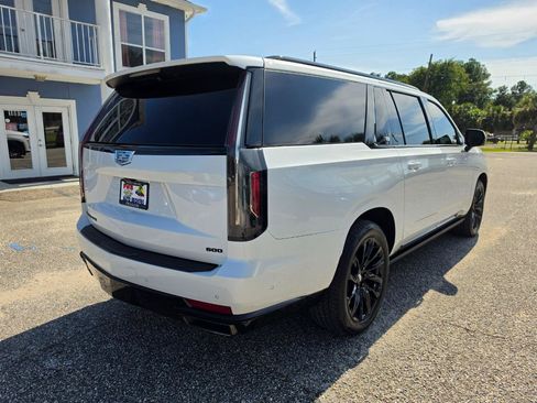 Used 2022 Cadillac Escalade ESV Sport Platinum w/ LPO, ONYX Package AWD/4WD image 5